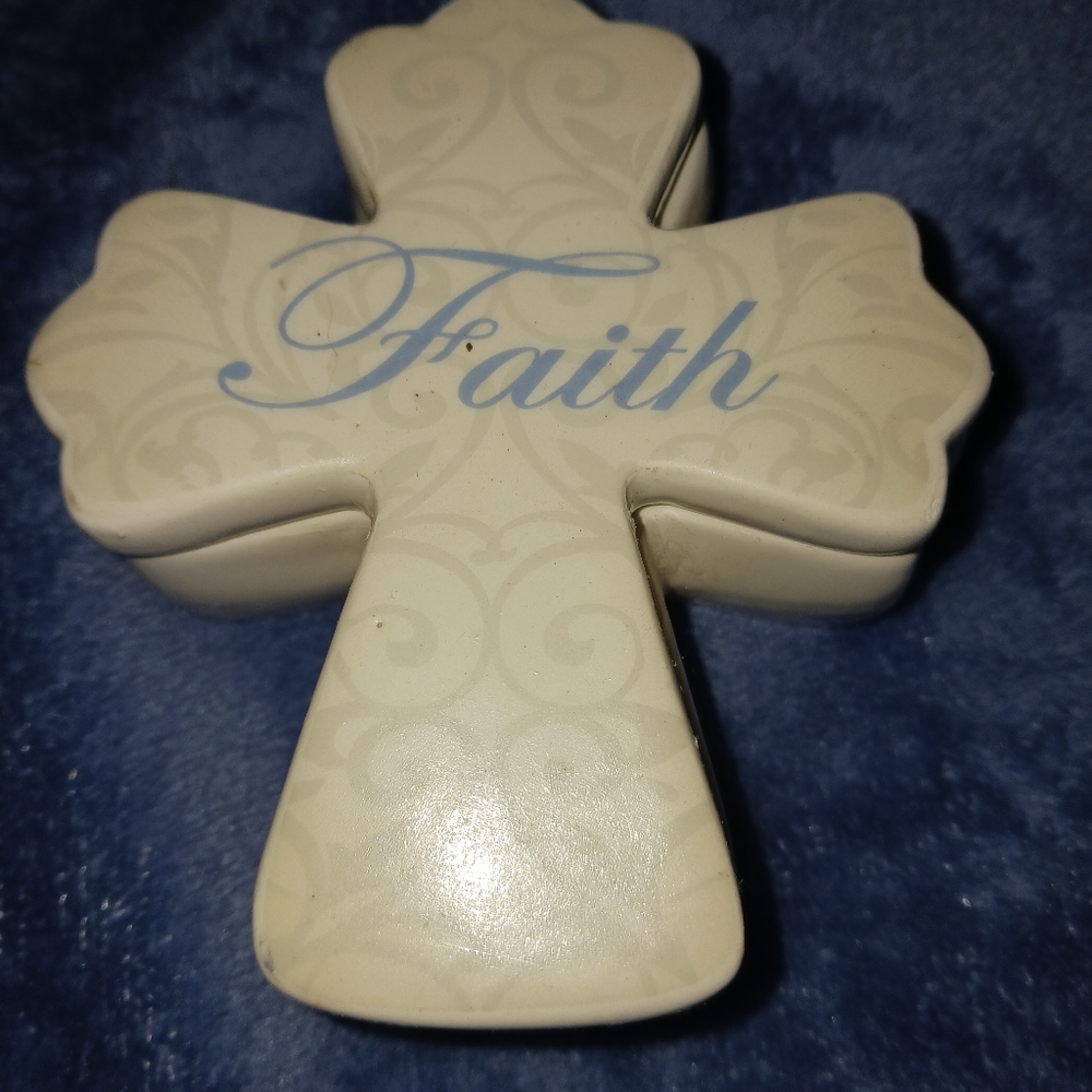 "FAITH" TRINKET